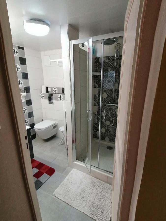 Chambres D'Hotes De L'Avison Bruyeres Luaran gambar
